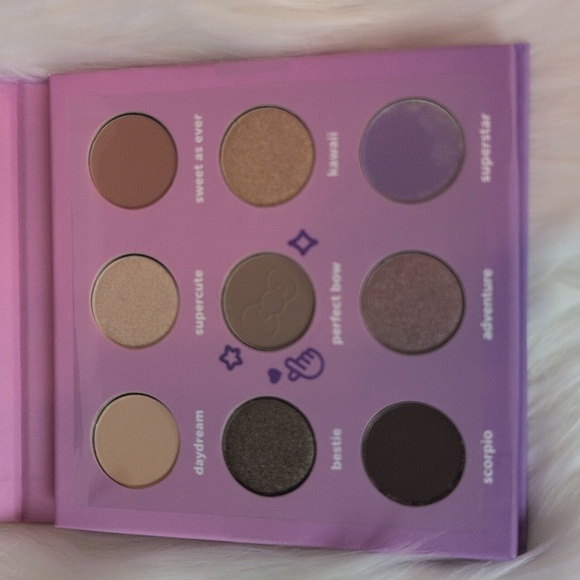 The Crème Shop x Hello Kitty Kawaii Cute 9 Color Palette New - Picture 3 of 4